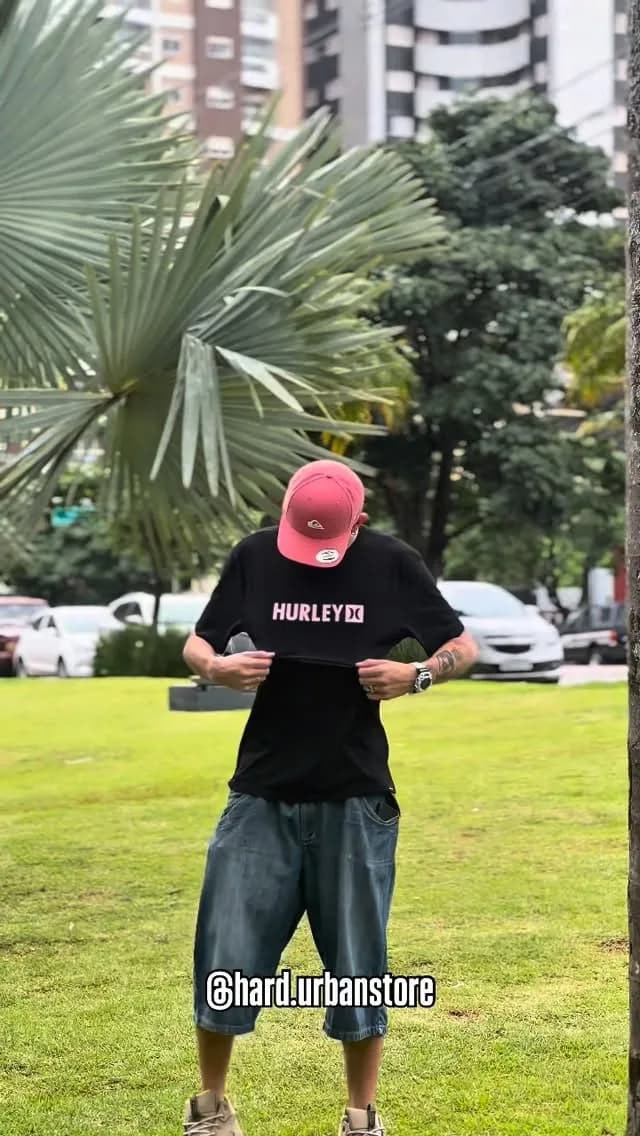 Camiseta Hurley letreiro
